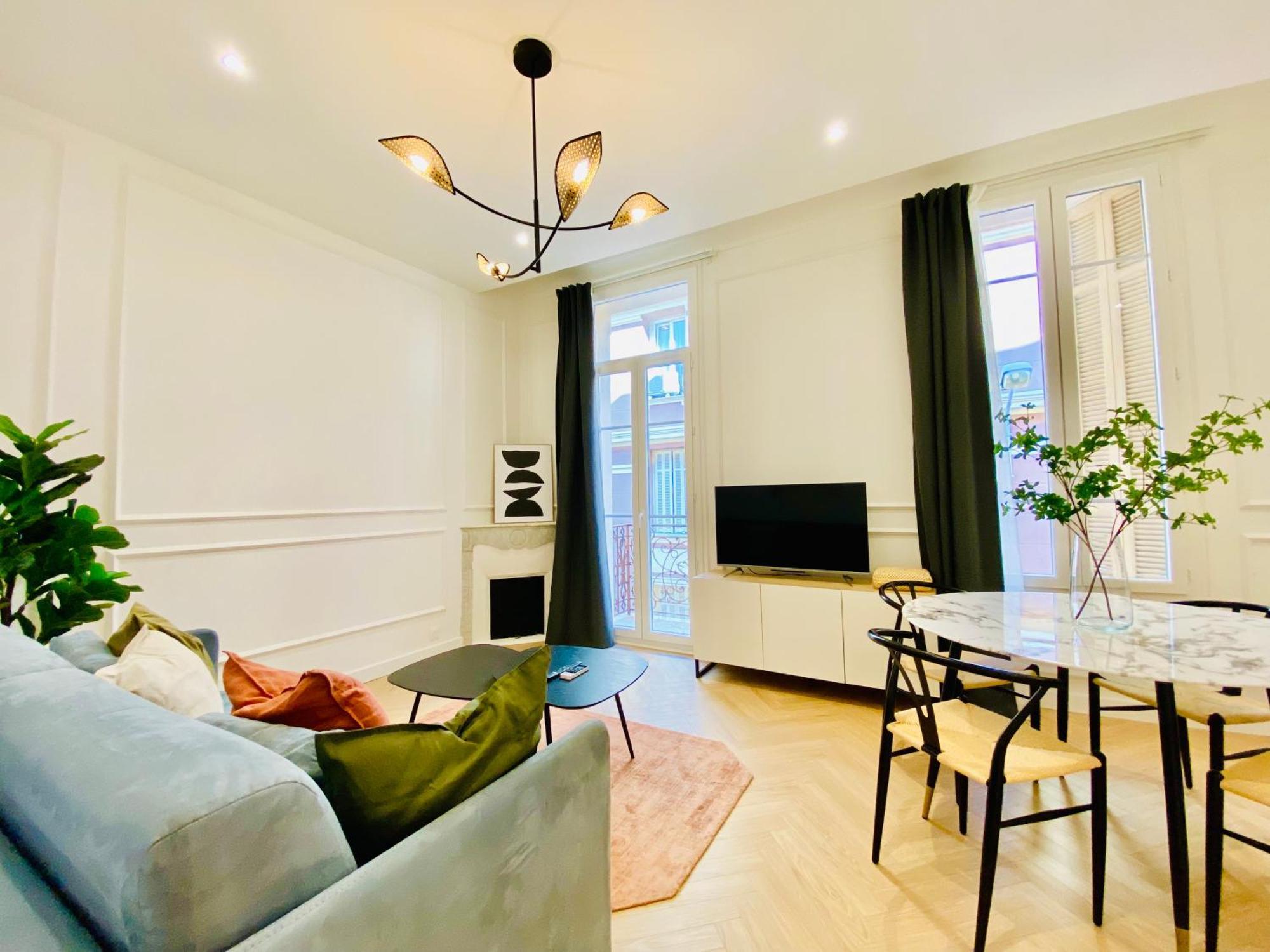 Newly Renovated Apartment With Balcony, Ac, Fiber Internet Monte Carlo Dış mekan fotoğraf